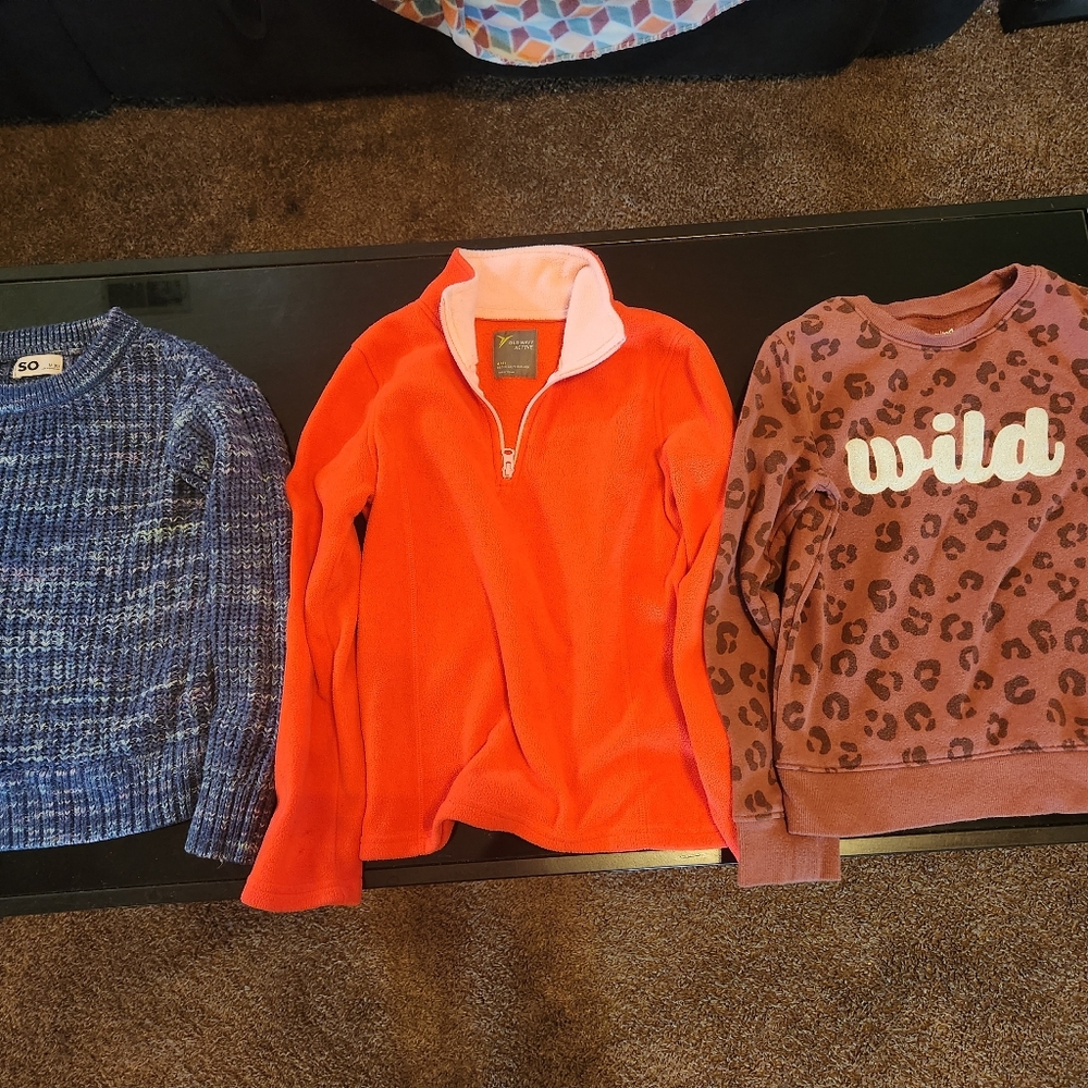 3 girls sweaters